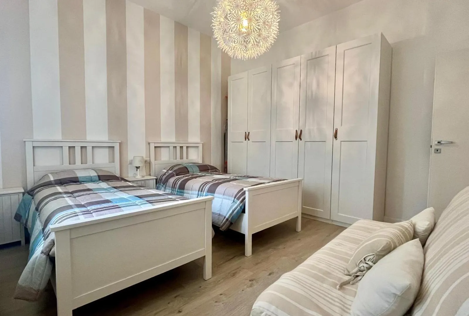 Charming Apartment Just Two Steps From The Sea Lido di Camaiore